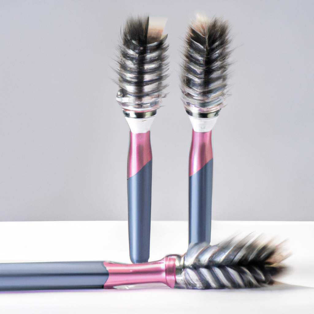 Discover the Ultimate Brushes for Perfect Maine Coon Grooming! Unlock